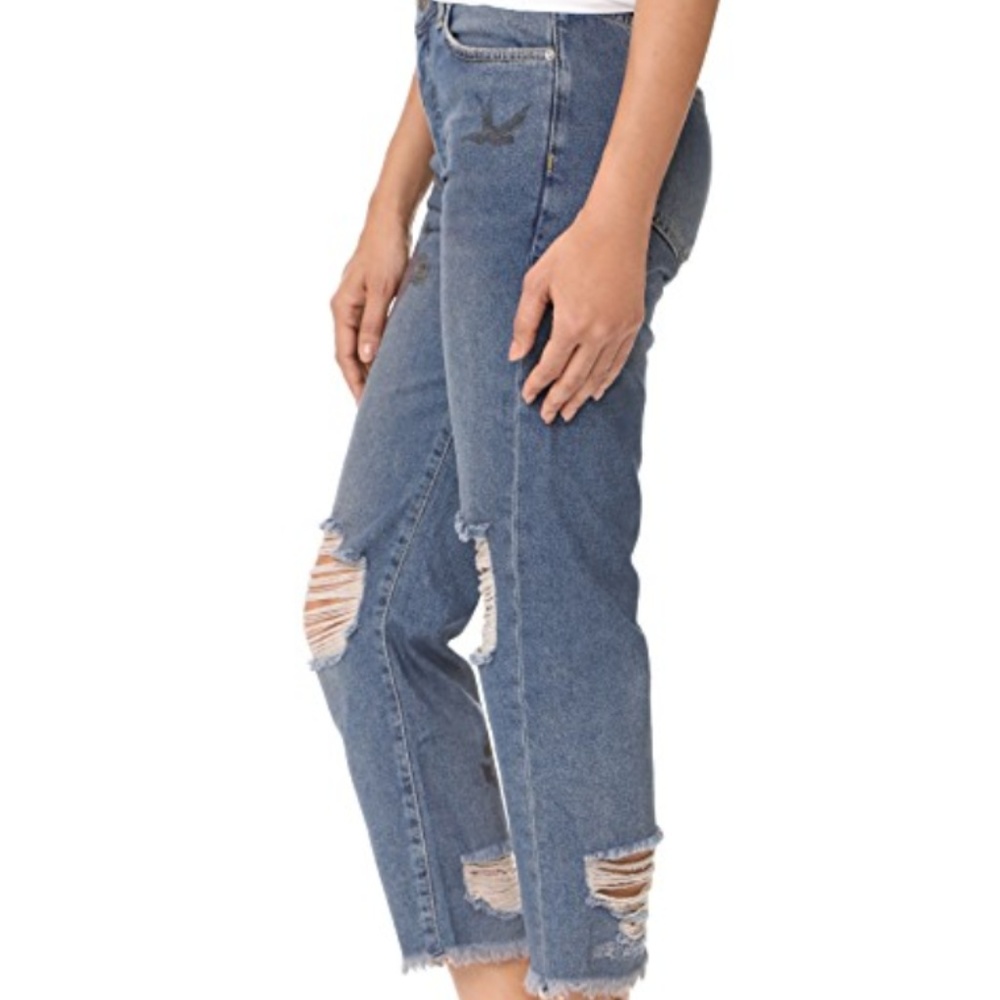 🚫SOLD🚫 NWOT Free People Tattooed Ripped Boyfriend Jean 25 - Picture 4 of 5